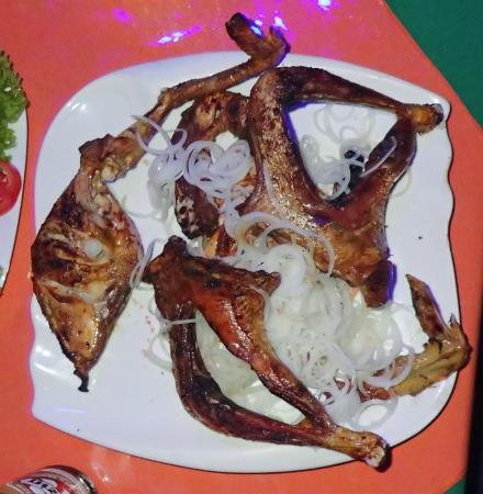 Rosty Club Resto & Bar